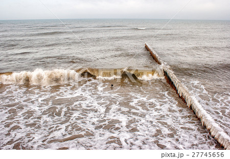 breakwater covered by ice breakwater covered by ice 27745656