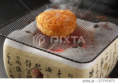 焼きおにぎり 27745971
