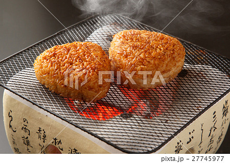 焼きおにぎり 27745977
