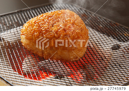 焼きおにぎり 27745979