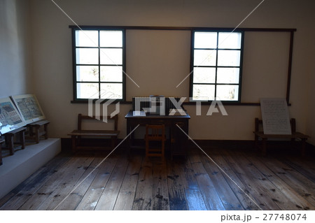 旧開智学校 27748074