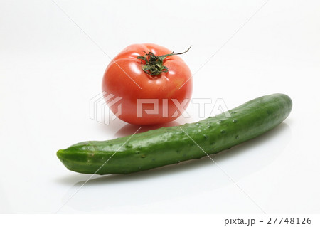 トマトときゅうり 27748126