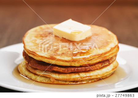 homemade pancakes with butter and maple syrup homemade pancakes with butter and maple syrup 27749863