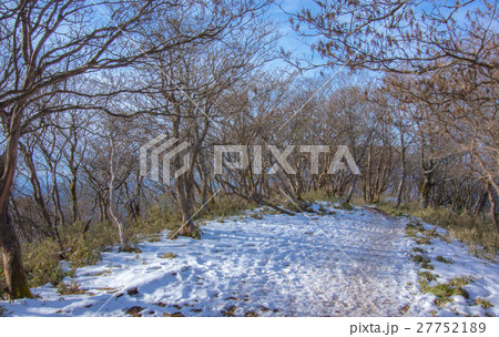 雪山登山 27752189