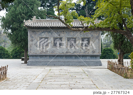 河南省登封　世界遺産 会善寺の照壁 27767324