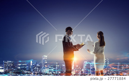 Working in cooperation Working in cooperation 27771884