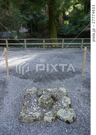 伊勢神宮　外宮　三ツ石 27774633