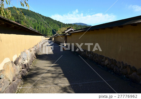 福井　一乗谷朝倉氏遺跡　復原町並（2016.10） 27776962