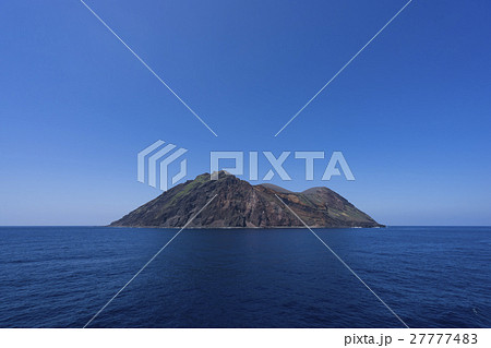 絶海の孤島、伊豆諸島の鳥島 27777483