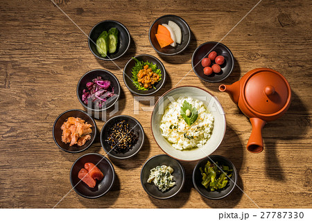 お茶漬けセット　 boiled rice with tea japanese food 27787330