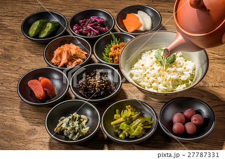 お茶漬けセット　 boiled rice with tea japanese food 27787331