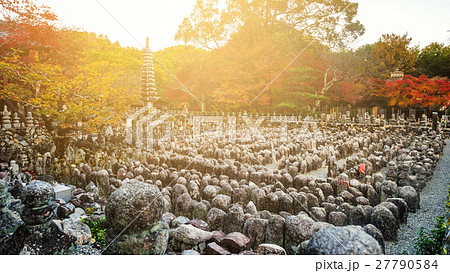 adashino nenbutsuji at sunset, Arashiyama adashino nenbutsuji at sunset, Arashiyama 27790584