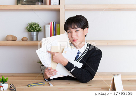 受験生　入学願書 27795559