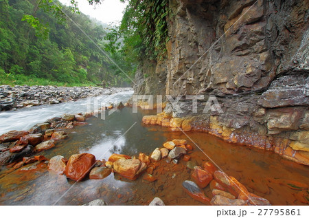 温泉 ホットスプリングス 温泉地 27795861