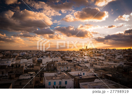 View of the Medina and the castle kasbah in Sousse View of the Medina and the castle kasbah in Sousse 27798919