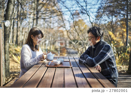 軽井沢　別荘　カップル　ティータイム 27802001