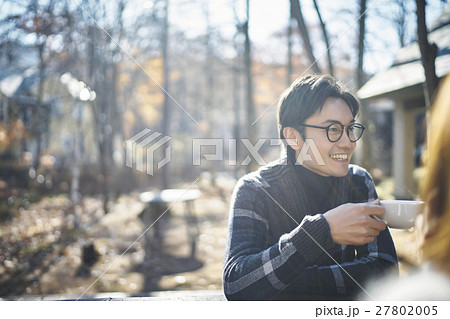 軽井沢　休暇　ティータイム　カップル 27802005