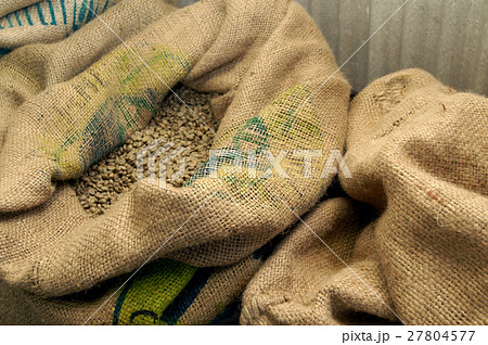 コーヒー豆（焙煎前） 27804577