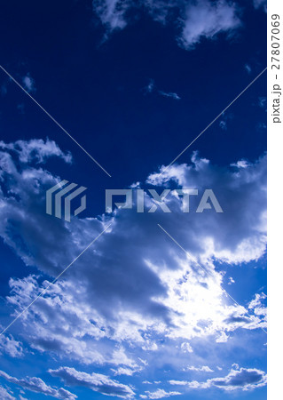 1月の空と雲(縦) 1月の空と雲(縦) 27807069
