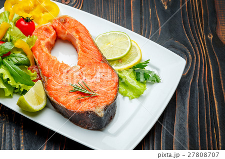 Crispy roasted salmon steak 27808707