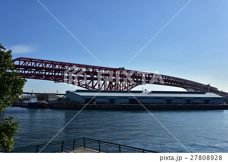 晴天の大阪港 27808928