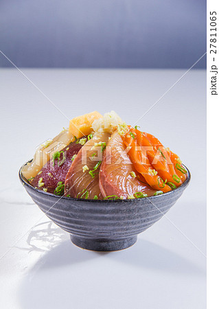 soy sauce sashimi rice 27811065