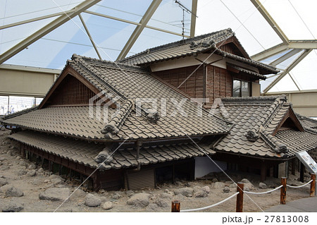 被災した家 27813008