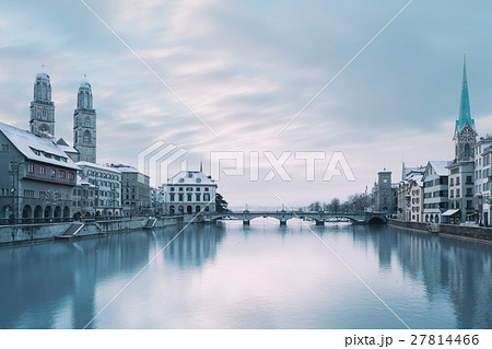 Old Zurich town, view on river Old Zurich town, view on river 27814466