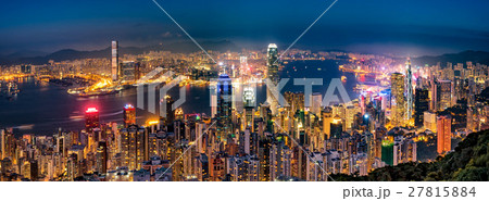 ビクトリアピークから望む香港・100万ドルの夜景　パノラマ 27815884