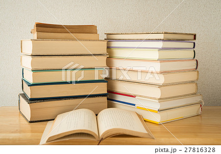 本 読書 小説 書籍 出版物 積読 図書 本 読書 小説 書籍 出版物 積読 図書 27816328
