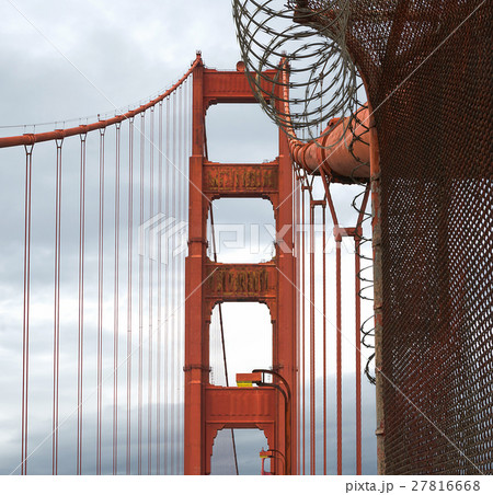 golden gate bridge tower golden gate bridge tower 27816668
