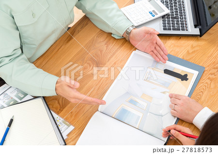 マイホーム 打ち合わせ 工務店 建設会社 戸建て イメージ図資料 マイホーム 打ち合わせ 工務店 建設会社 戸建て イメージ図資料 27818573