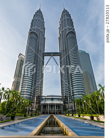 Petronas twin towers in Kuala Lumpur, Malaysia 27820513