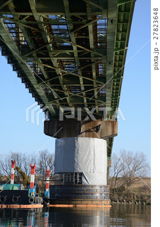 高架鉄道橋、橋脚補強工事 高架鉄道橋、橋脚補強工事 27823648