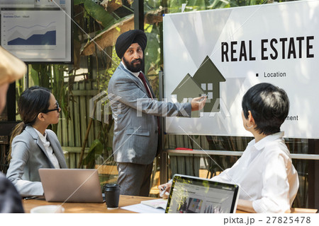 Real Estate Mortgage Loan Concept 27825478