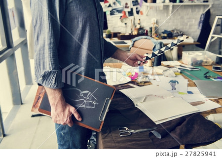 Fashion Designer Stylish Showroom Concept Fashion Designer Stylish Showroom Concept 27825941