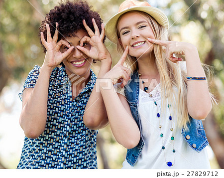 Two women friends in park 27829712