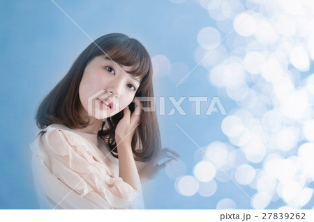 セミロングヘアの若い女性 CG 合成 セミロングヘアの若い女性 CG 合成 27839262
