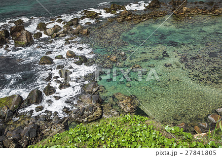 Aerial view of a tropical island Aerial view of a tropical island 27841805