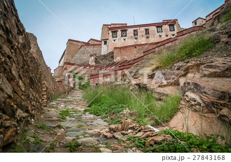 Tibetan Castle in Gyangze 27843168