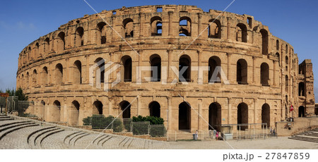 Remains of the colosseum in El Jem 27847859