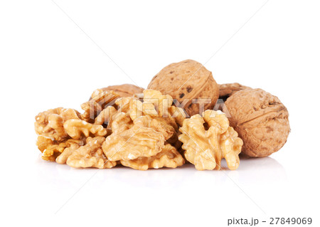 Walnut nuts Walnut nuts 27849069
