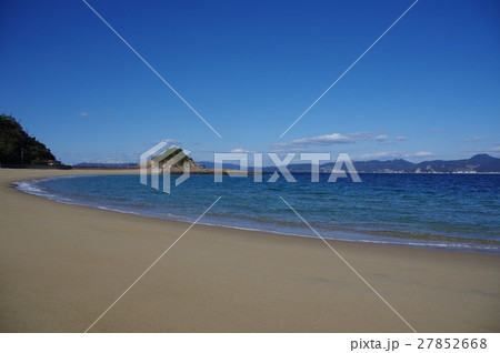 伊王島の美しい空と海　長崎　伊王島　青空 27852668
