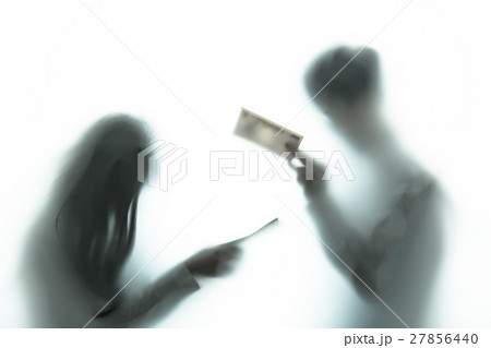 人物シルエット ネガティブイメージ 人物シルエット ネガティブイメージ 27856440