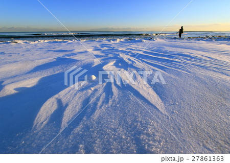 風紋、氷塊が行き着く海岸  風紋、氷塊が行き着く海岸  27861363
