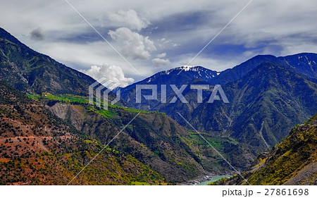aerial view to Indus river and valley, Karakoram,  27861698