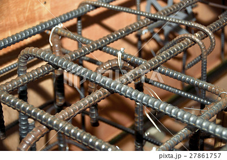 躯体工事：鉄筋と型枠 27861757