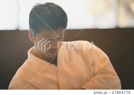 martial artist martial artist 27864776