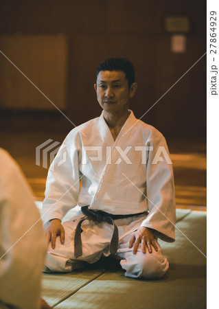 martial artist 27864929
