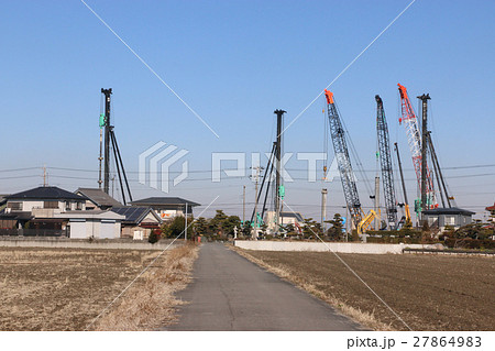 大規模倉庫の建設現場 27864983